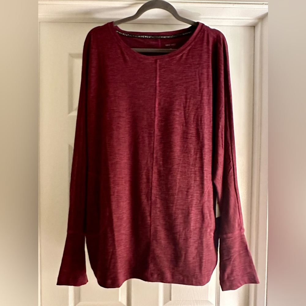 NWT Nine West Active